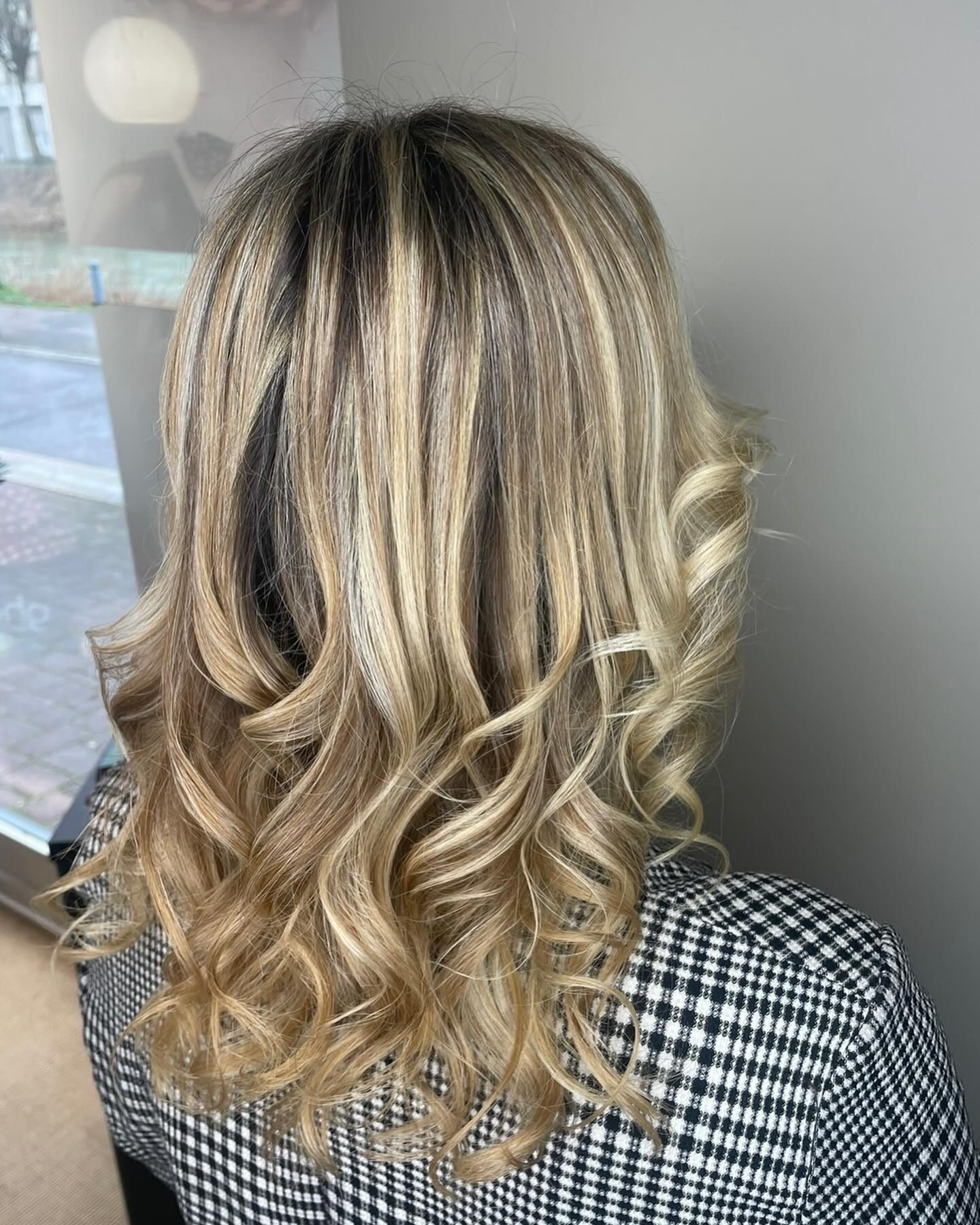 Star International - tarifs coiffure femmes